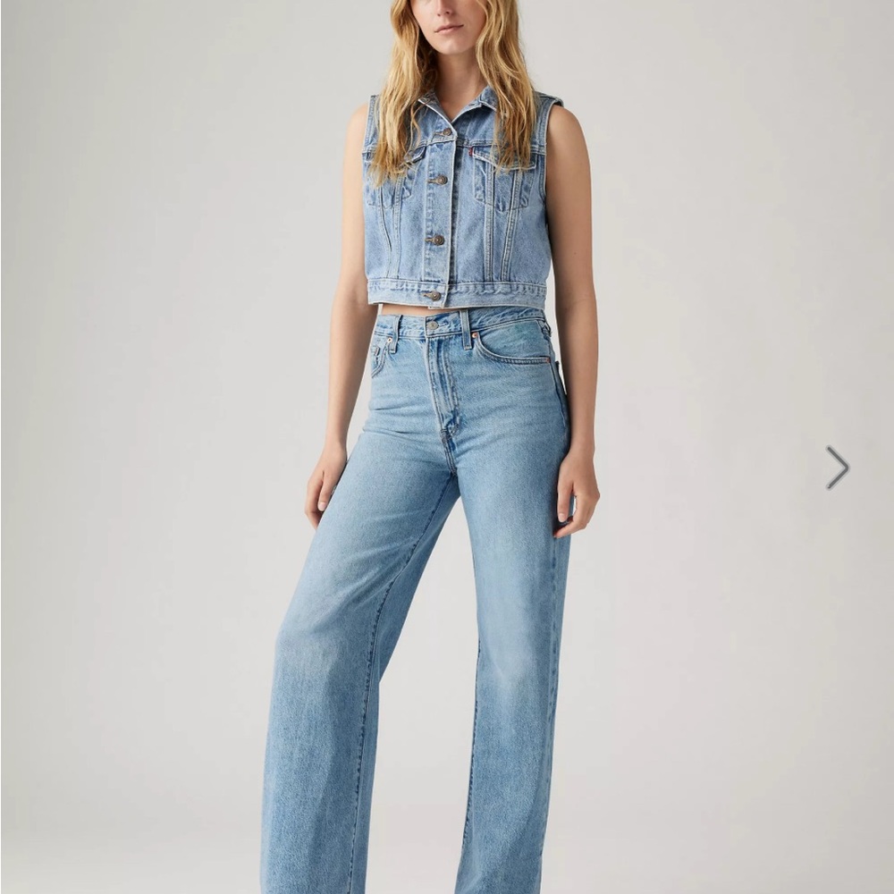 Levi’s Ribcage Wide Leg Jeans
